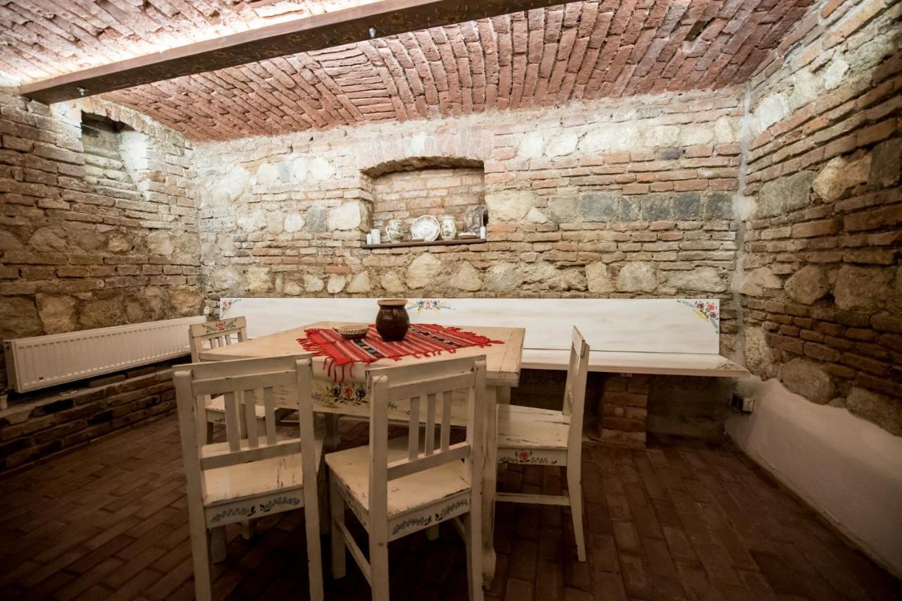 Vila Nicopole Art & Wine ブラショフ エクステリア 写真